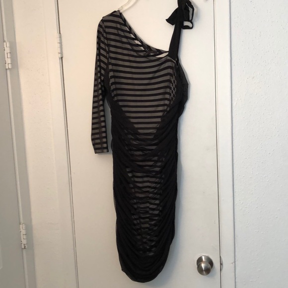 Fun party dress - Picture 1 of 2